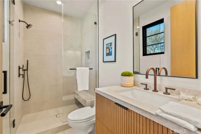 4245 Bellaire Ave, Studio City, CA 91604