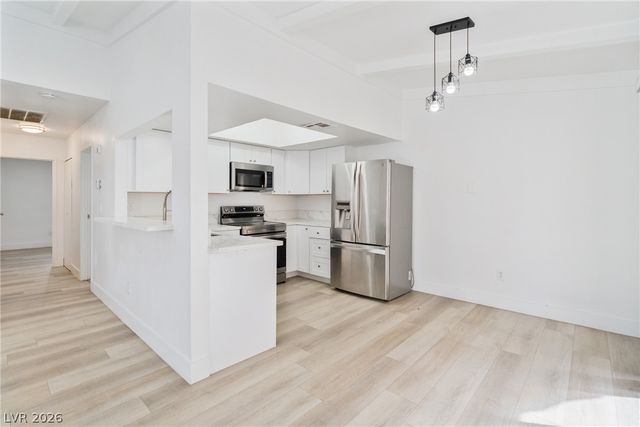 5064 Spencer Street C, Las Vegas, NV 89119