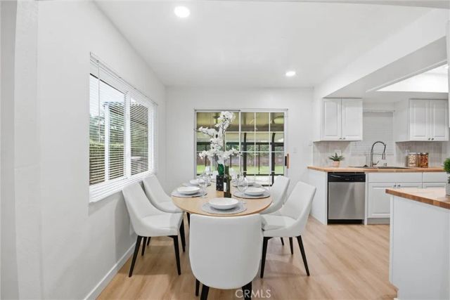 728 Richbrook, Claremont, CA 91711