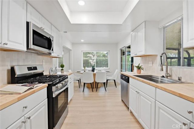 728 Richbrook, Claremont, CA 91711