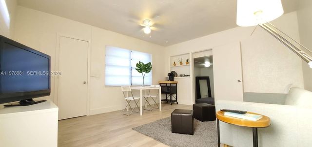 275 NW 46 ST B, Miami, FL 33127