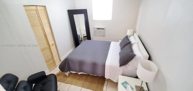 275 NW 46 ST B, Miami, FL 33127