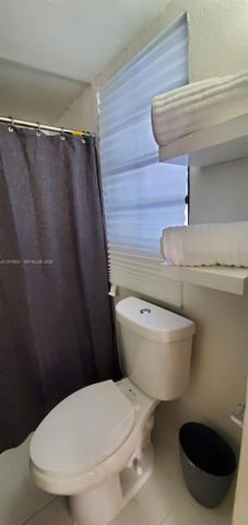 275 NW 46 ST B, Miami, FL 33127