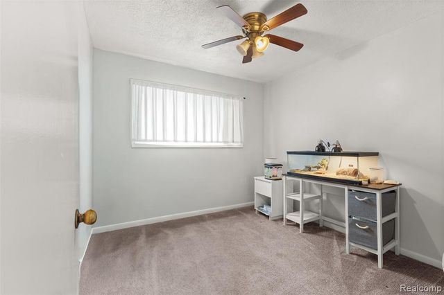 31752 Glen Street, Westland, MI 48186