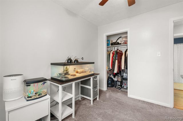 31752 Glen Street, Westland, MI 48186