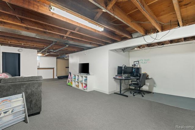 31752 Glen Street, Westland, MI 48186