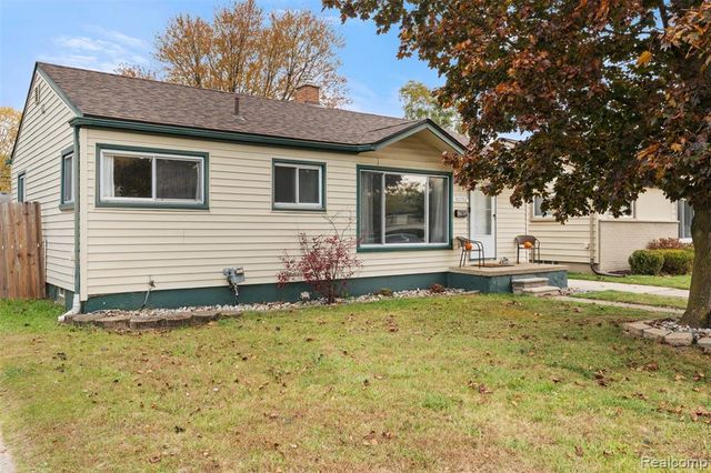 31752 Glen Street, Westland, MI 48186