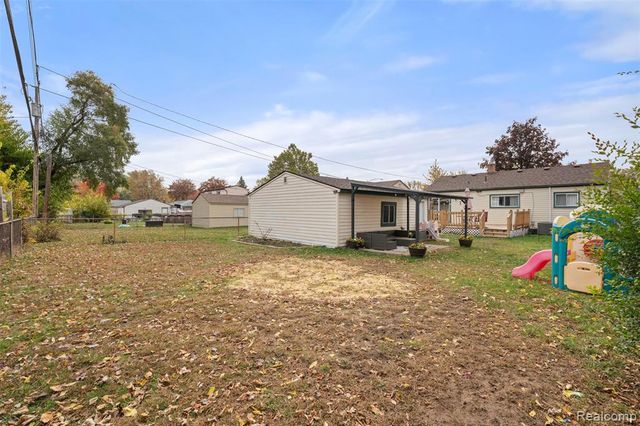 31752 Glen Street, Westland, MI 48186