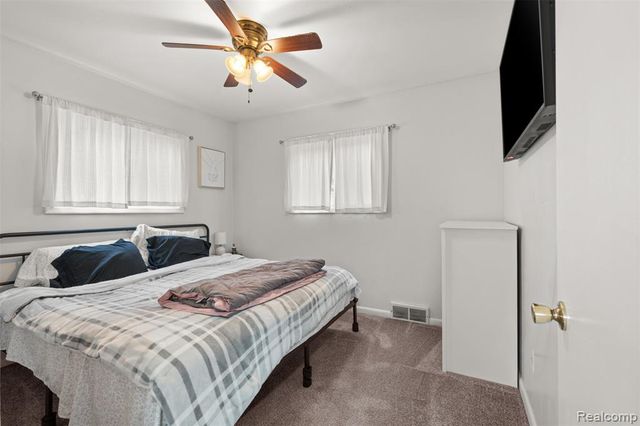 31752 Glen Street, Westland, MI 48186