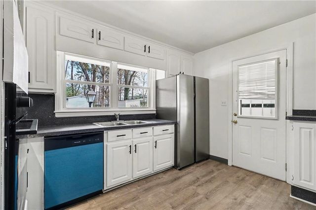 6250 Graceland Circle, Morrow, GA 30260