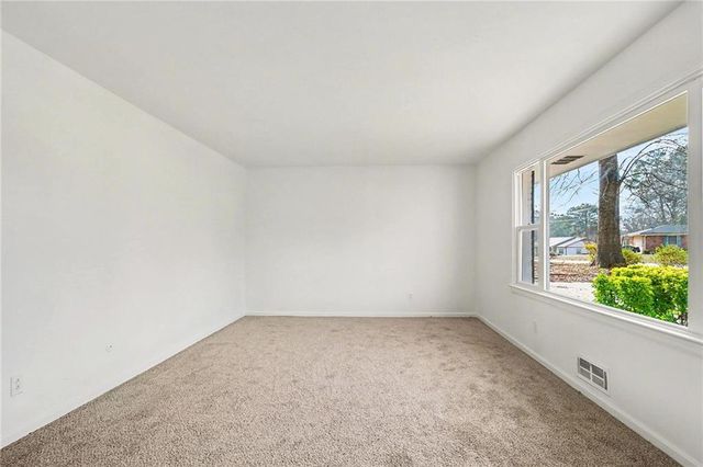 6250 Graceland Circle, Morrow, GA 30260