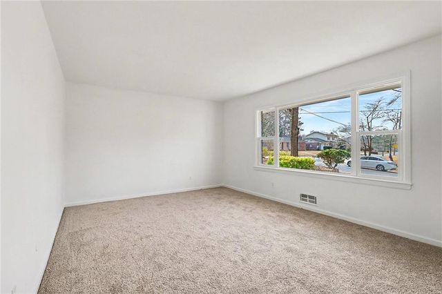 6250 Graceland Circle, Morrow, GA 30260