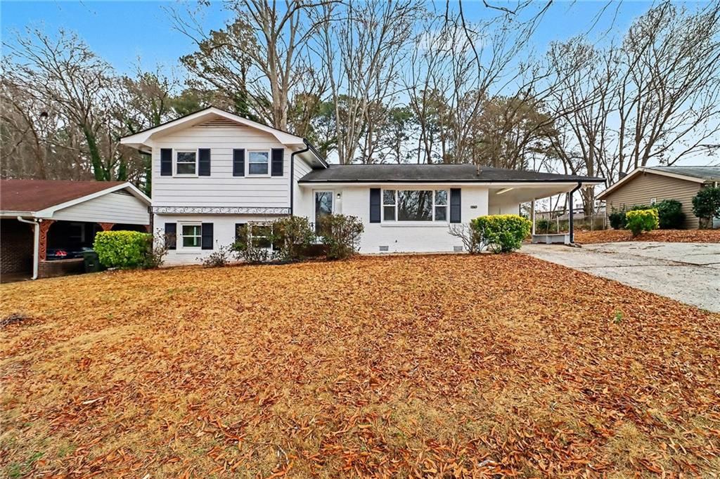 6250 Graceland Circle, Morrow, GA 30260