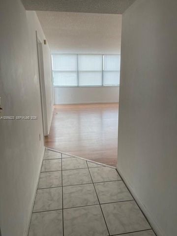 1200 NE Miami Gardens Drive 702W, Miami, FL 33179
