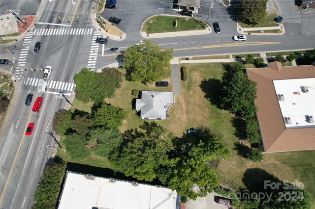 110 Sims Parkway, Harrisburg, NC 28075