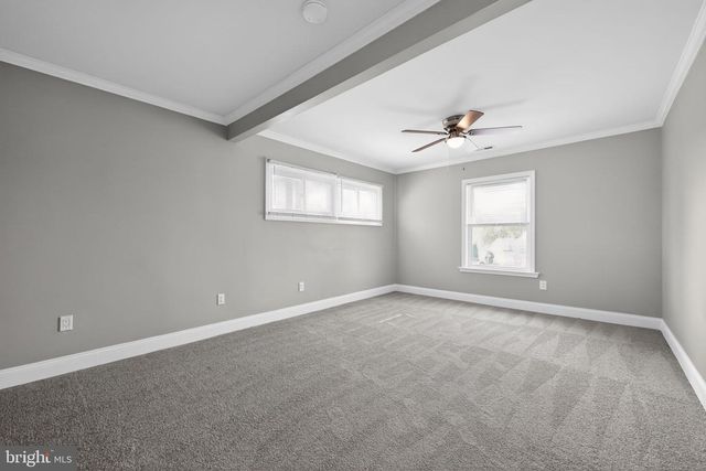 28 JUMP HILL RD, Levittown, PA 19056