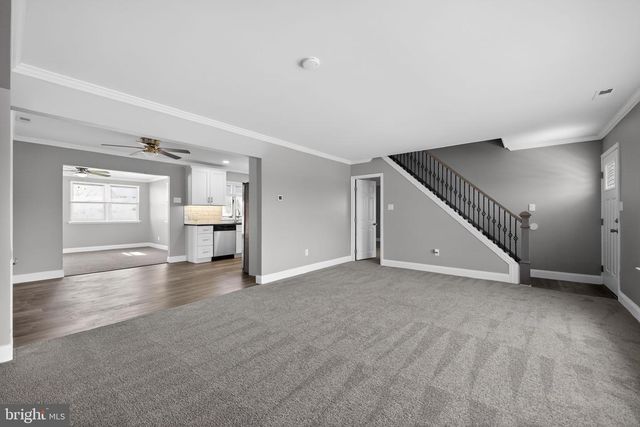 28 JUMP HILL RD, Levittown, PA 19056
