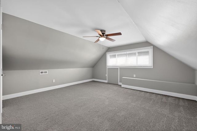 28 JUMP HILL RD, Levittown, PA 19056