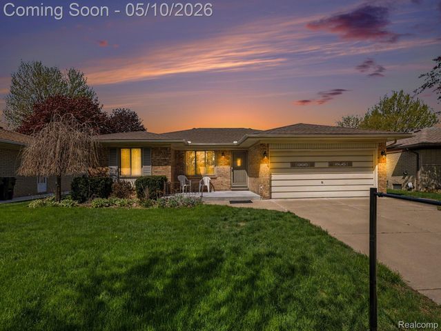 39629 Edgemont Drive, Sterling Heights, MI 48310