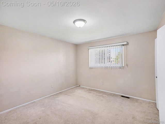 39629 Edgemont Drive, Sterling Heights, MI 48310