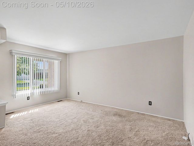 39629 Edgemont Drive, Sterling Heights, MI 48310