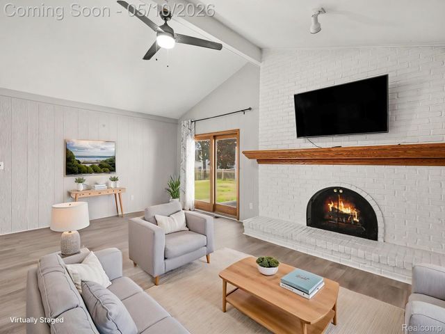 39629 Edgemont Drive, Sterling Heights, MI 48310