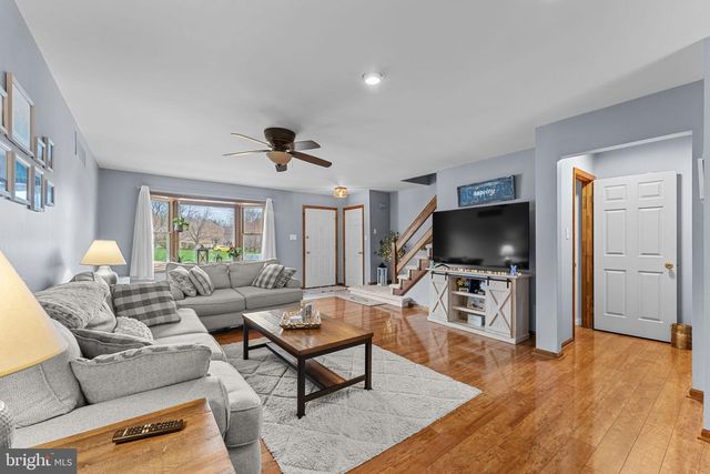 463 FRANKLIN CT, Trappe, PA 19426