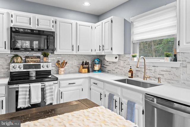 463 FRANKLIN CT, Trappe, PA 19426