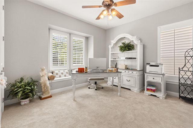 11 Greens Edge Drive, Houston, TX 77339