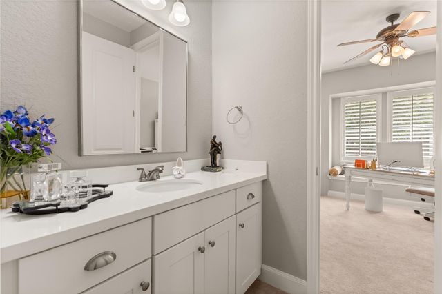 11 Greens Edge Drive, Houston, TX 77339