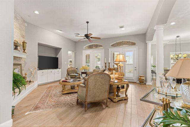 11 Greens Edge Drive, Houston, TX 77339