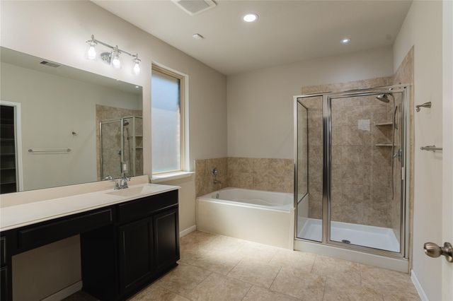 2703 Osprey Lane, Pearland, TX 77581