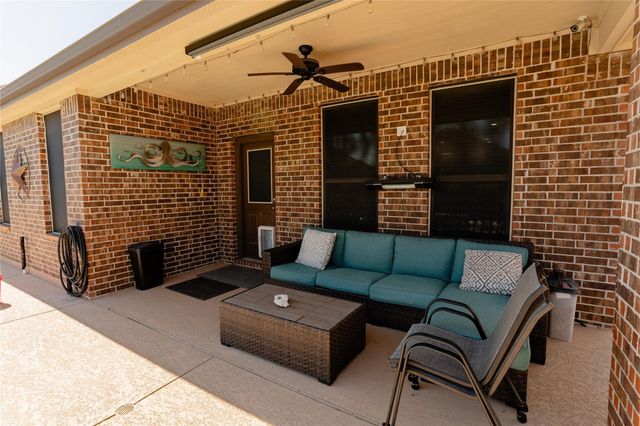 2703 Osprey Lane, Pearland, TX 77581