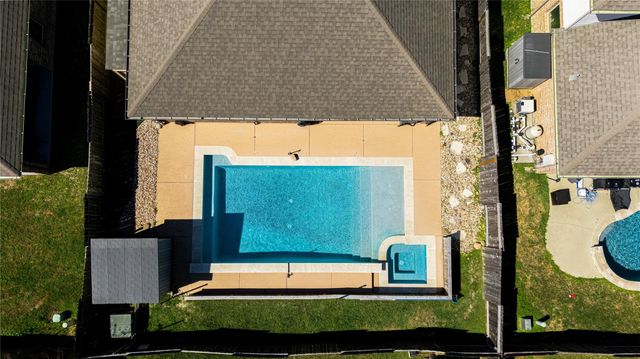 2703 Osprey Lane, Pearland, TX 77581