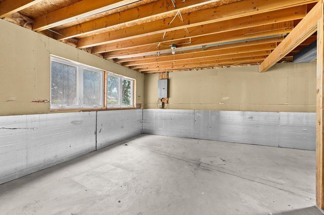 3231 Meadowbrook Court, Vadnais Heights, MN 55127