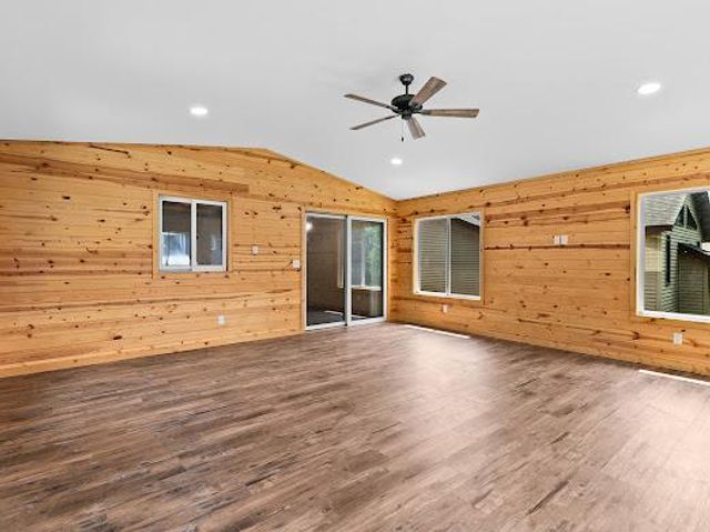 3231 Meadowbrook Court, Vadnais Heights, MN 55127