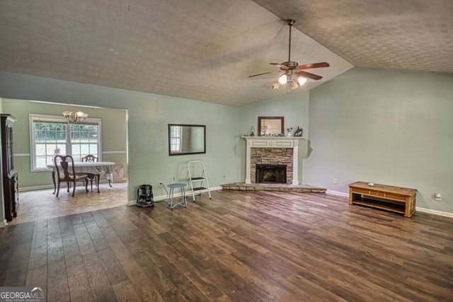 210 Reeves Road, Jackson, GA 30233