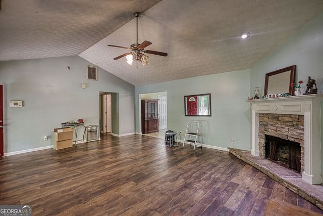 210 Reeves Road, Jackson, GA 30233