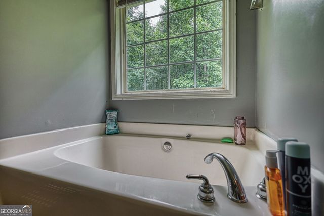 210 Reeves Road, Jackson, GA 30233