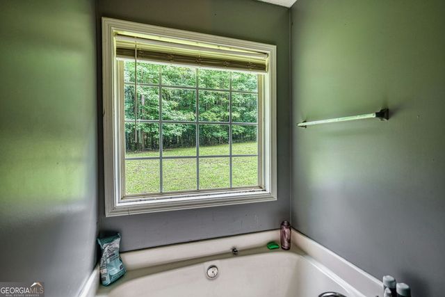 210 Reeves Road, Jackson, GA 30233