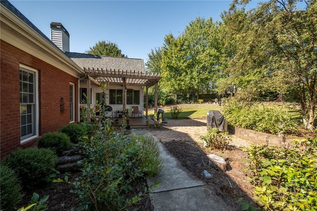 189 Imperial Way, Bogart, GA 30622
