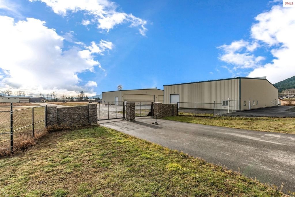 1189 Woodland Drive, Sandpoint, ID 83864 photo 4