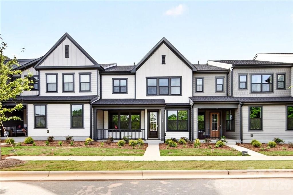 95 Seven Oaks Landing, Belmont, NC 28012