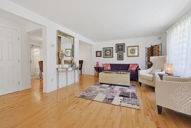 53 Frances Dr 53, Stoughton, MA 02072