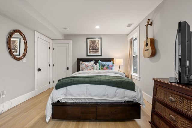 22 Carver Rd East 22, Watertown, MA 02472