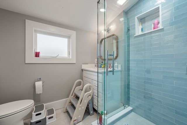 22 Carver Rd East 22, Watertown, MA 02472