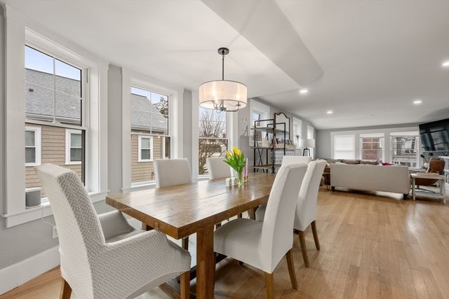 22 Carver Rd East 22, Watertown, MA 02472