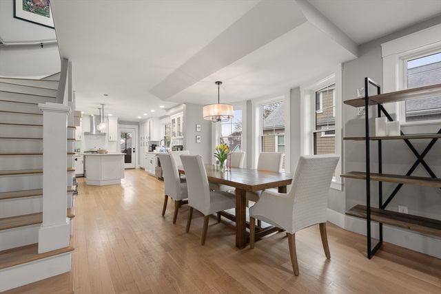 22 Carver Rd East 22, Watertown, MA 02472