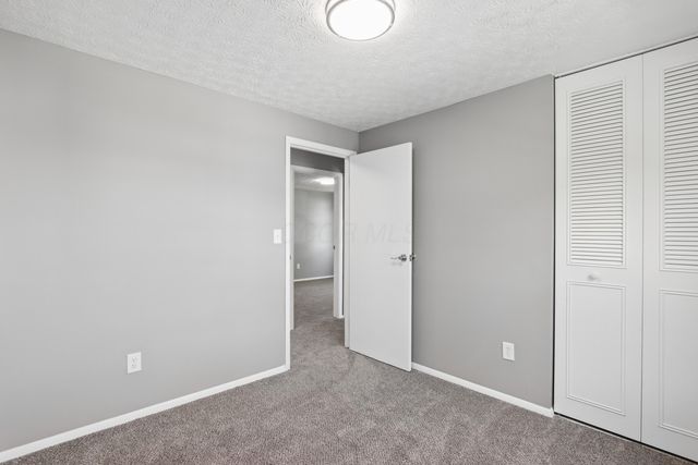 1300 Laurel Green Place, Galloway, OH 43119