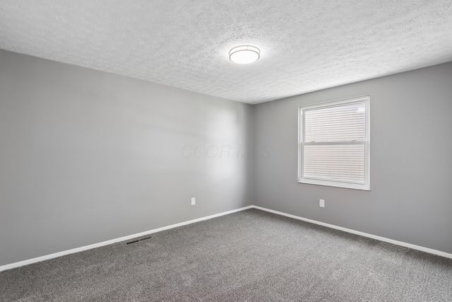 1300 Laurel Green Place, Galloway, OH 43119